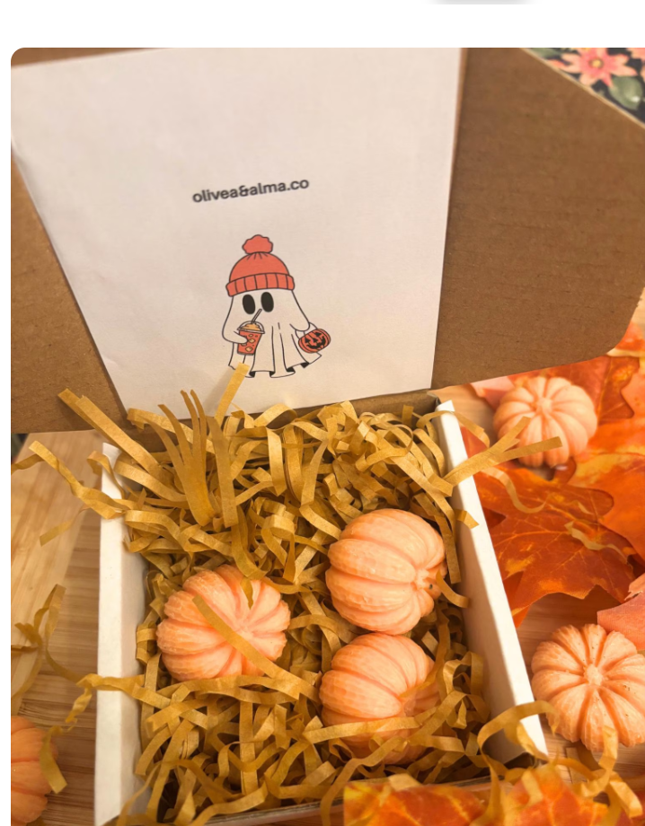 Pumpkin Spice Soy Wax Melts: Strong Autumn Scent, Handmade in Yorkshire