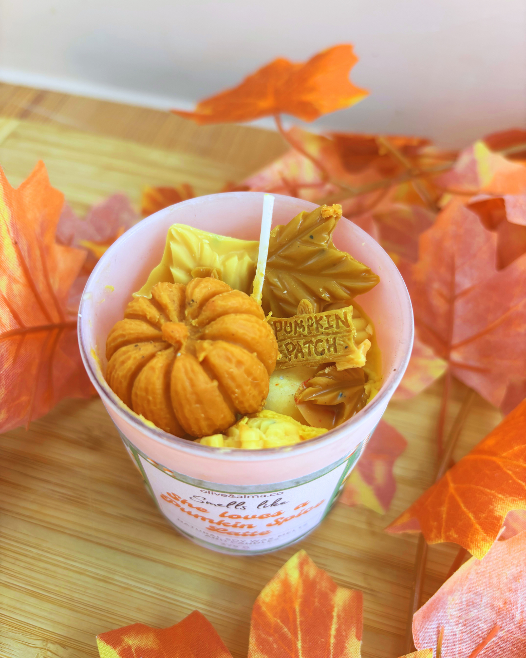 'Smells like she loves a Pumpkin Spice Latte' Container candle Halloween candle, personalised giftd, quirky gift, Hocus Pocus, autumn scent, fall, pink candle jar, chocolate spice scent