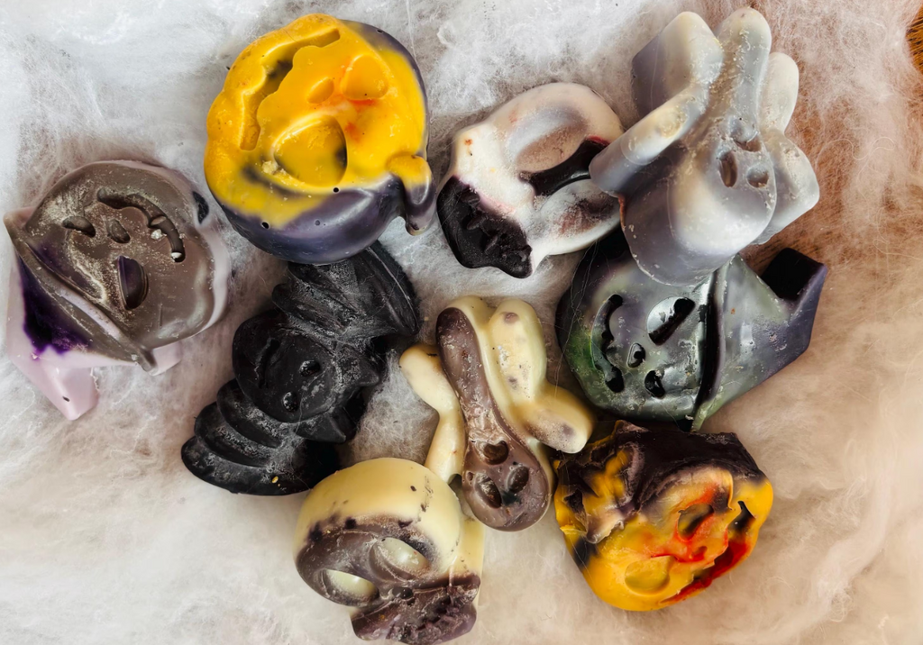 Halloween Wax Melts ~ Pumpkin Spice Scent ~ ghost/pumpkin/witch/skulls, unique gift Handmade