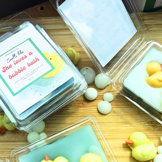 Smells Like she Loves a Bubble Bath Luxury Wax melt Clam Shell/snap bar 75g Clean Scent, Vegan, Natural, Strong Scent Throw,