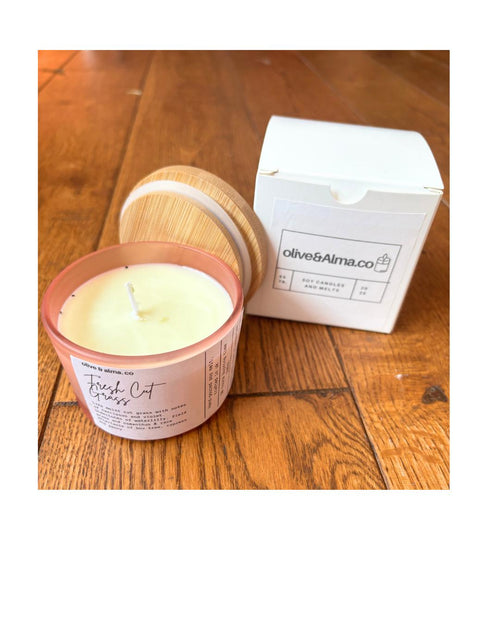 Container candle cherry ameretto scent with bamboo lid , boho, gift, apothecary style, natural, free customisation, fast delivery.