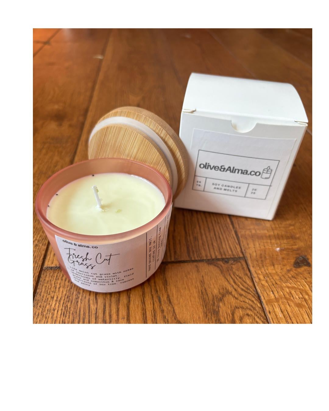 Container candle Fresh cut grass scent with lid ,boho, gift, apothecary style, natural, customised gift, unique gift