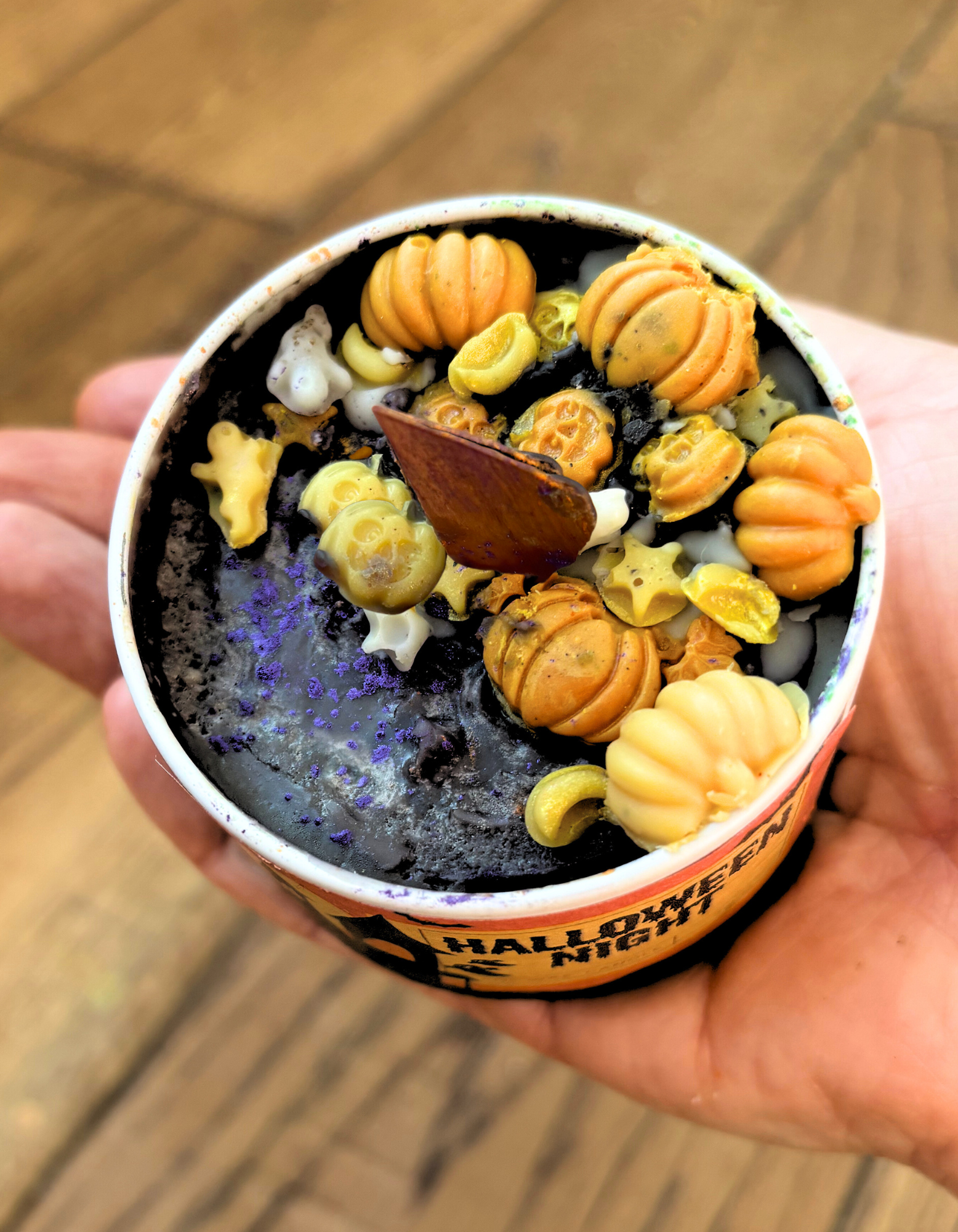 Halloween candle/container candle chocolate, vanilla and hazelnut scent in metal tin with bamboo-style lid , Halloween gift.
