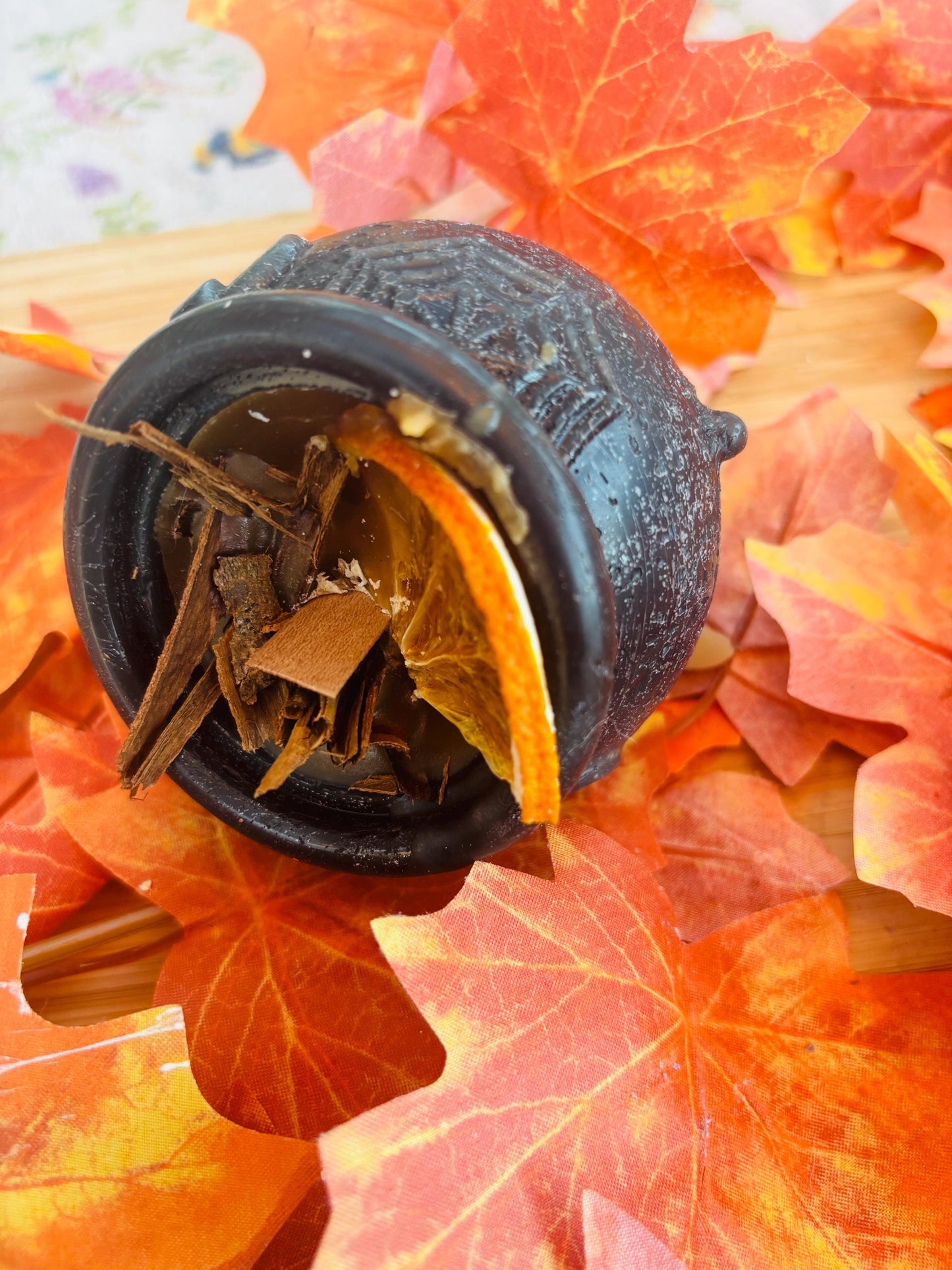 Cauldron candle, orange spice scent . Autumn Decoration | Fall Witchy halloween candle crackling wick