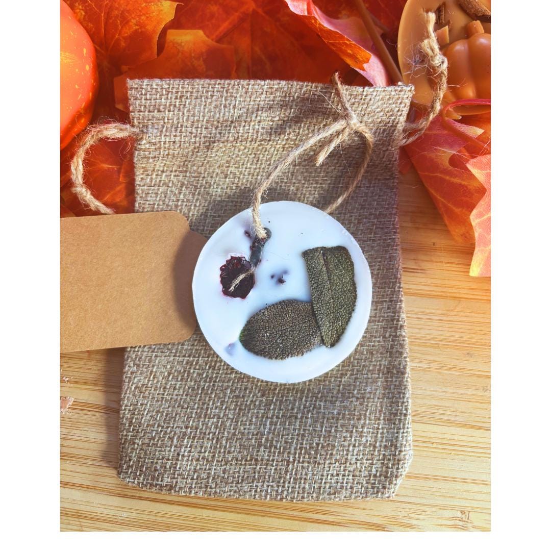 1x Scented Soy Wax Aroma Tablet: blackberry and bay , air freshener and wax melt